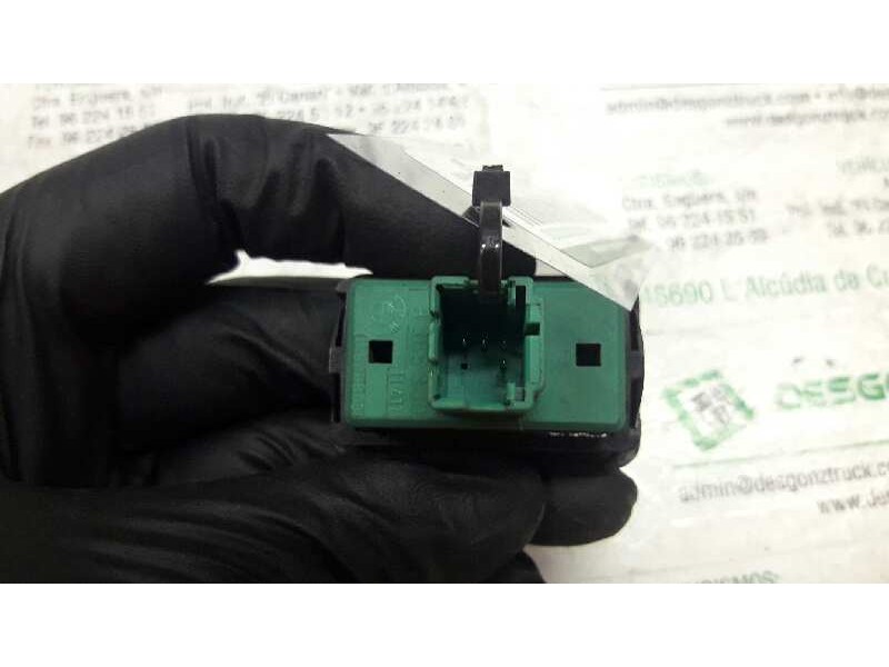 Recambio de mando elevalunas delantero derecho para bmw serie 3 berlina (e46) 318i referencia OEM IAM   