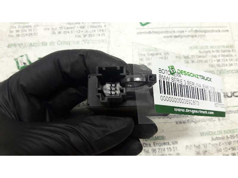 Recambio de botonera para bmw serie 3 berlina (e46) 318i referencia OEM IAM 8371020 ANTIVAHO - CALEF. - A/A 