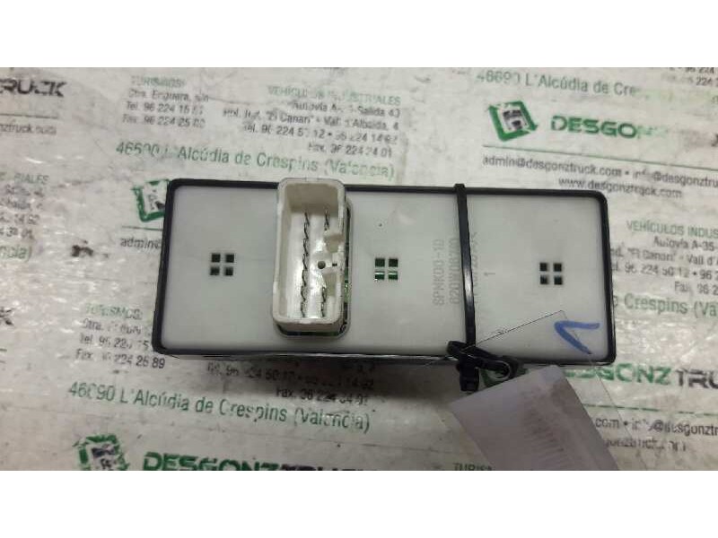 Recambio de mando elevalunas delantero izquierdo para kia shuma 1.5 comfort 5 berlina referencia OEM IAM 820W08740  