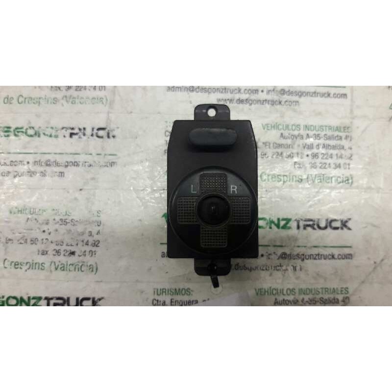 Recambio de boton regulacion retrovisores para kia shuma 1.5 comfort 5 berlina referencia OEM IAM 621W04410  