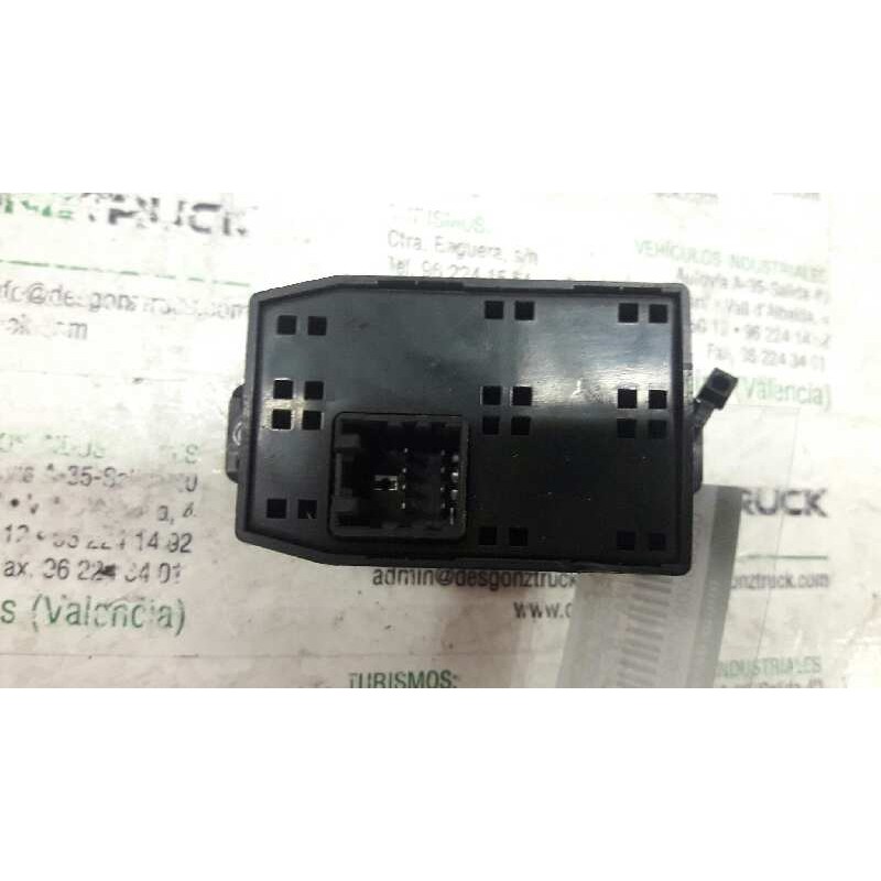 Recambio de boton regulacion retrovisores para kia shuma 1.5 comfort 5 berlina referencia OEM IAM 621W04410  