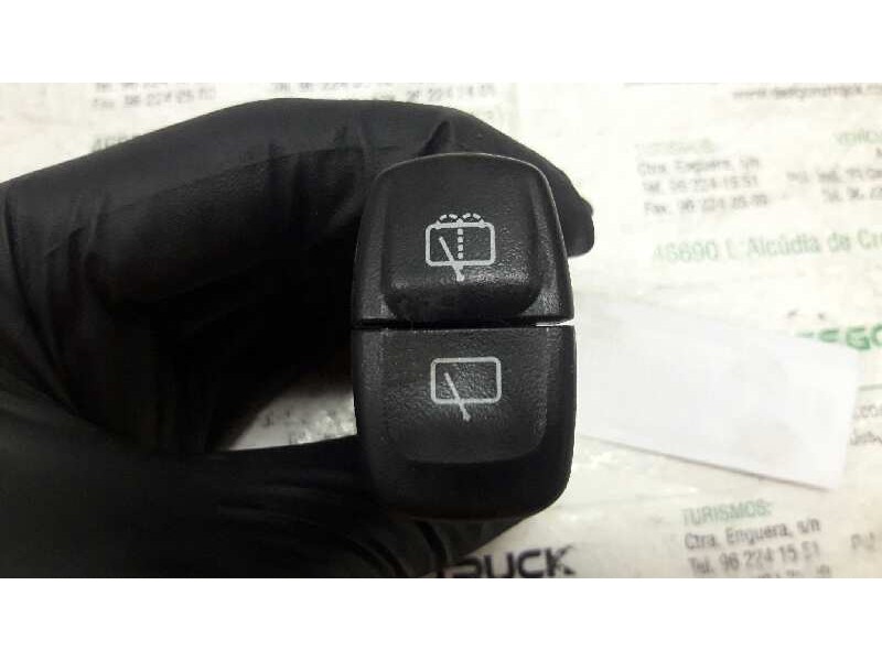 Recambio de botonera para kia shuma 1.5 comfort 5 berlina referencia OEM IAM  AGUA LIMPIA - LIMPIA TRA. 