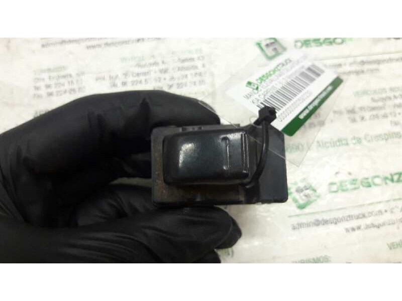 Recambio de mando elevalunas delantero derecho para kia carens 1.8 ls monovolumen referencia OEM IAM   
