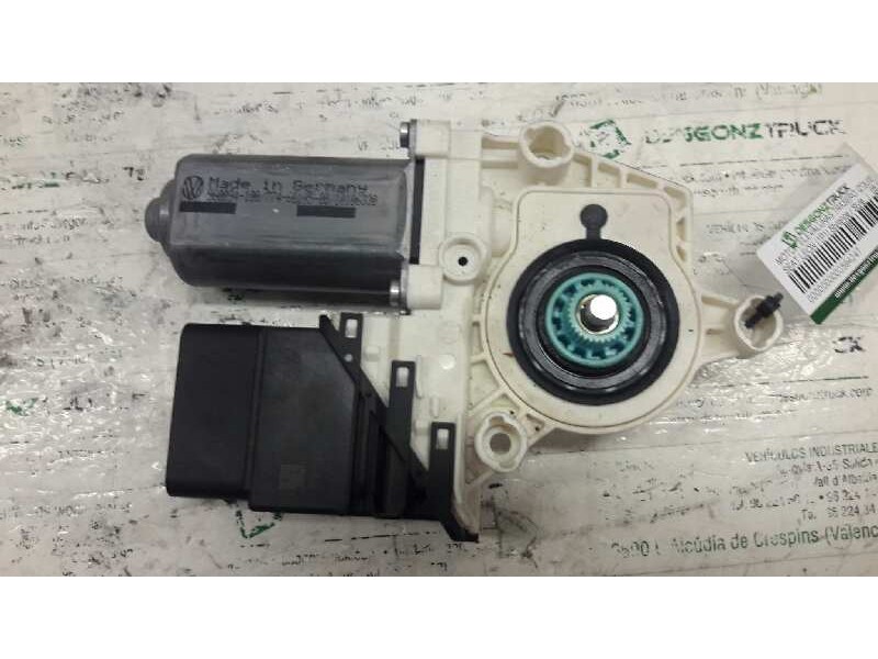 Recambio de motor elevalunas trasero izquierdo para seat leon (1p1) stylance / style referencia OEM IAM 1K0959703N  