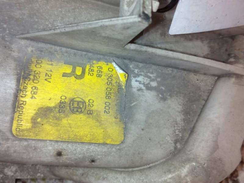 Recambio de faro antiniebla derecho para iveco daily caja cerrada (1999 =>) 35 - c 13 caja cerrada referencia OEM IAM   