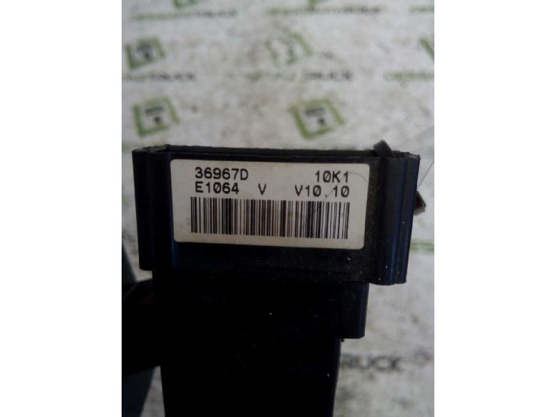 Recambio de mando intermitentes para renault mascott fg 130. 35/55/65 cabina individual referencia OEM IAM 36967D  