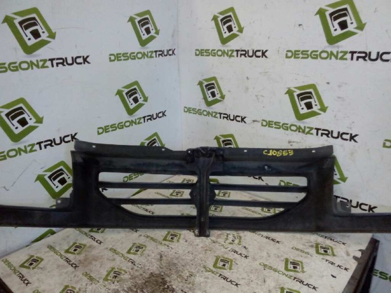 Recambio de rejilla delantera central para renault mascott fg 130. 35/55/65 cabina individual referencia OEM IAM   