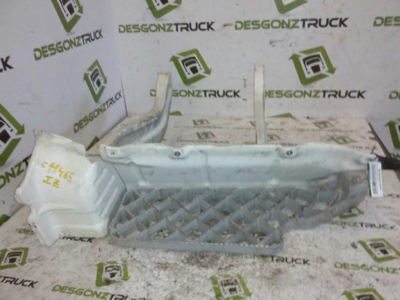 Recambio de peldaño izquierdo para scania serie 4 (p/r 144 l) 14.2 diesel referencia OEM IAM   
