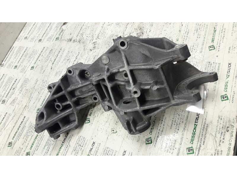 Recambio de soporte alternador para audi a4 berlina (b5) 1.8 referencia OEM IAM 058145523D  