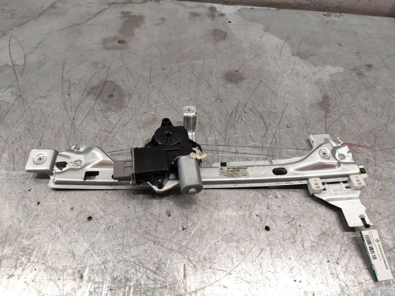 Recambio de elevalunas trasero derecho para peugeot 5008 referencia OEM IAM 9682808680  