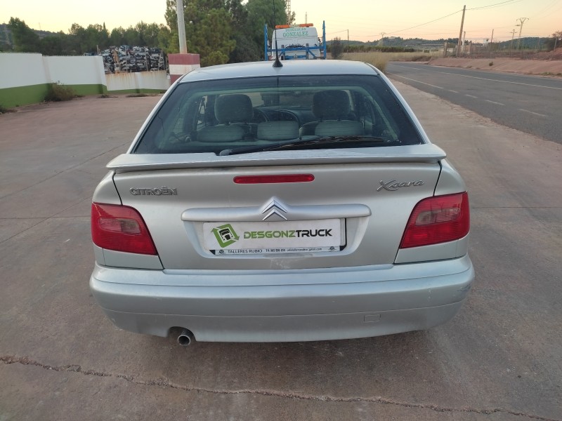 citroën xsara berlina del año 2002