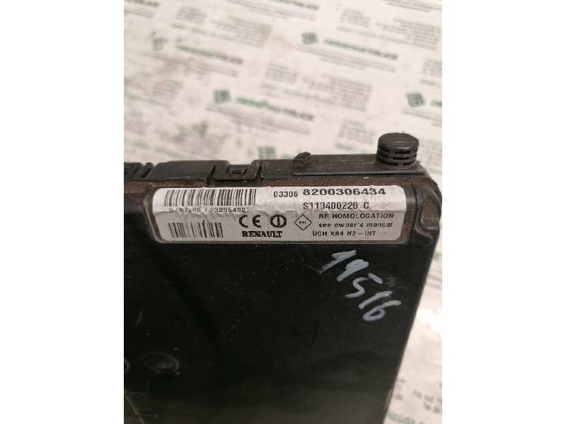 Recambio de caja reles / fusibles para renault scenic ii authentique referencia OEM IAM 8200306434 S113400220C 