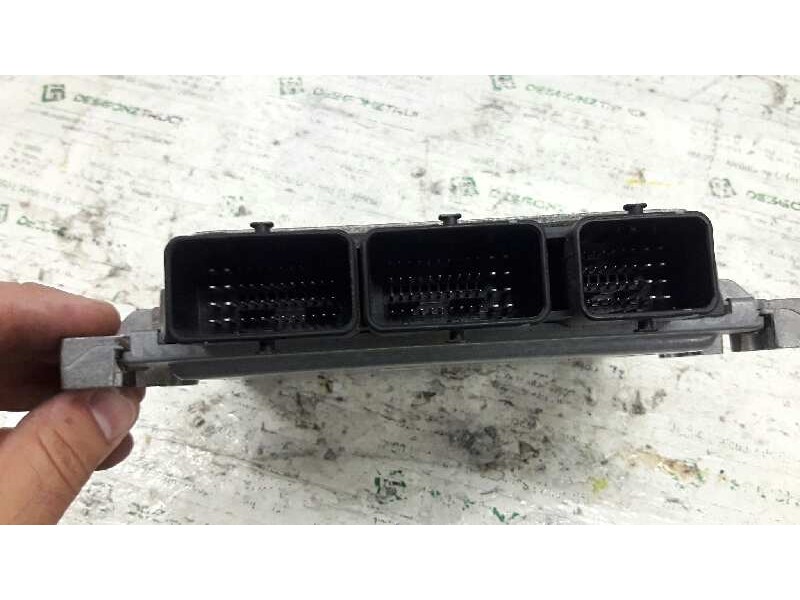 Recambio de centralita motor uce para renault scenic ii authentique referencia OEM IAM 8200804775  