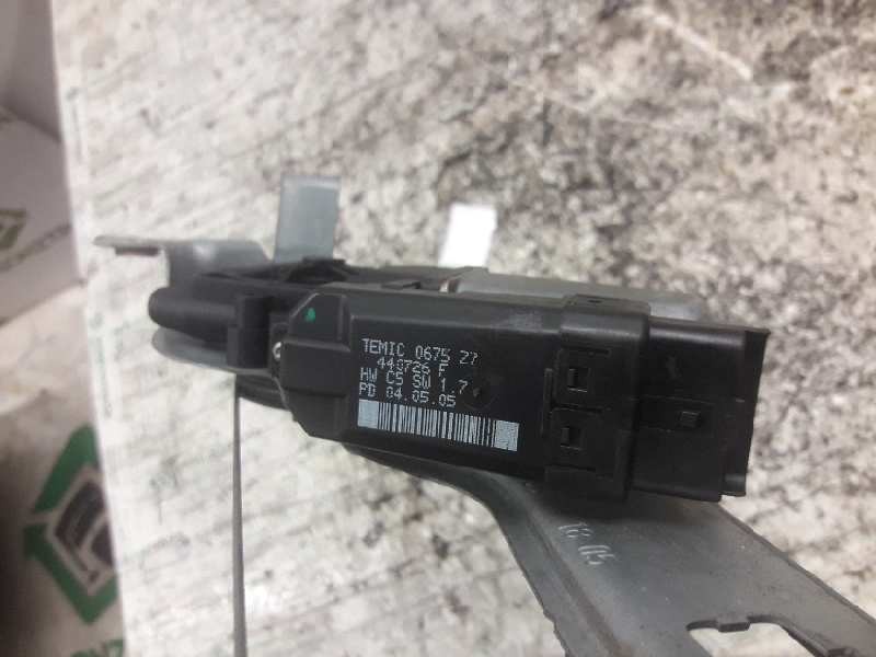 Recambio de elevalunas delantero derecho para renault scenic ii authentique referencia OEM IAM 440726F 067527 6 PINS