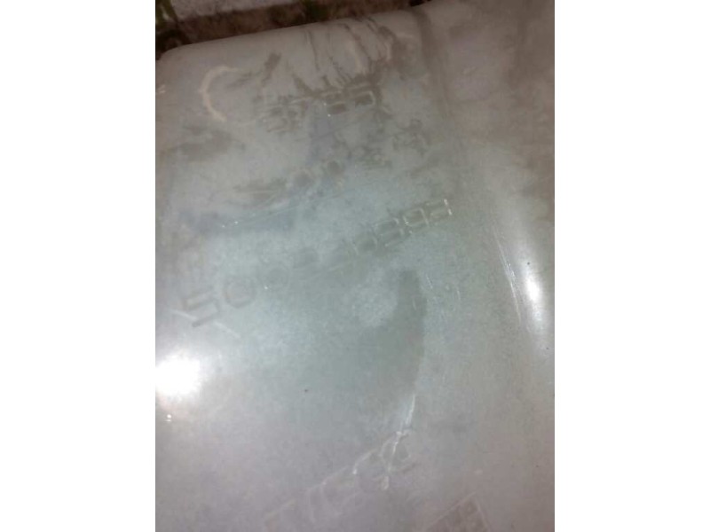 Recambio de deposito limpia para iveco daily caja cerrada (1999 =>) 35 - c 13 caja cerrada referencia OEM IAM   