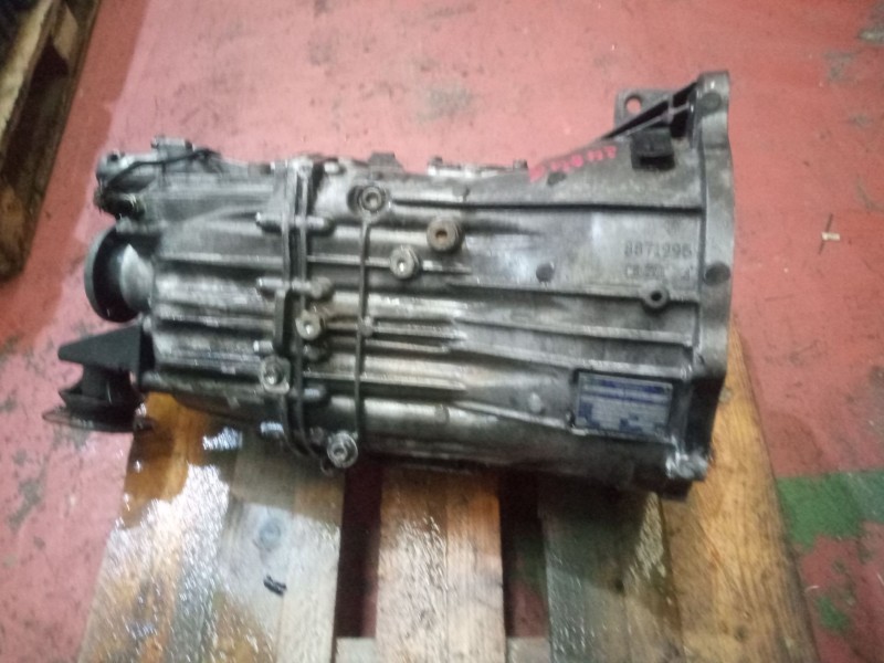 Recambio de caja cambios para iveco andecar iii referencia OEM IAM 6S400VO 504250262 1323066006