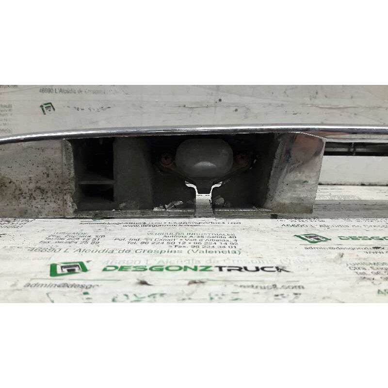 Recambio de asidero porton maletero para nissan x-trail (t30) comfort referencia OEM IAM  CON LUZ MATRICULA 