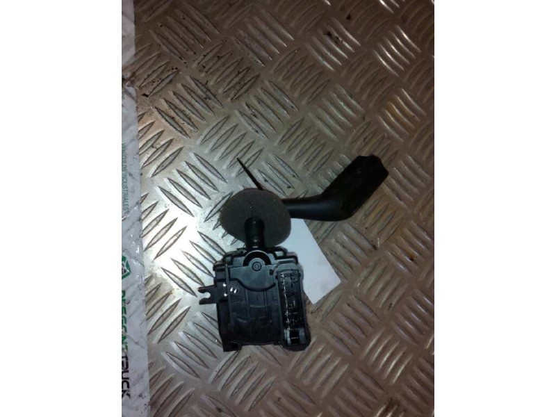 Recambio de mando limpia para renault premium route 2006 fas 4x2 larga distancia referencia OEM IAM 7421535700  