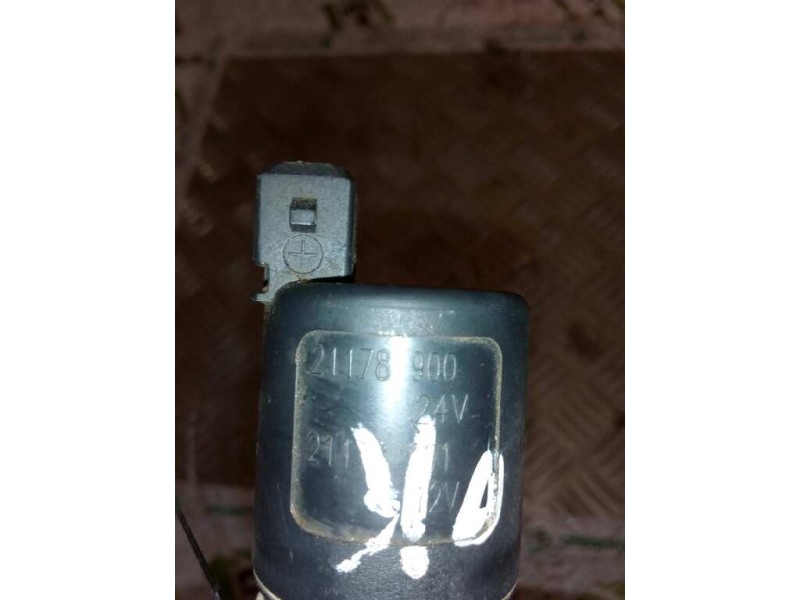 Recambio de bomba limpia para renault premium route 2006 fas 4x2 larga distancia referencia OEM IAM 21178900 21178901 