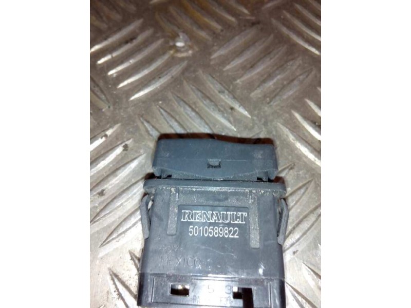 Recambio de interruptor para renault premium route 2006 fas 4x2 larga distancia referencia OEM IAM 5010589822  