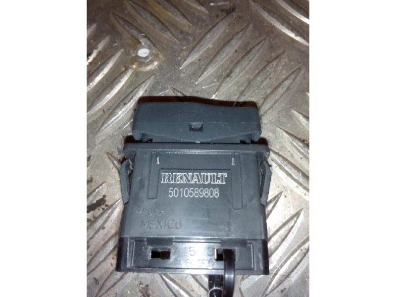 Recambio de mando cierre centralizado para renault premium route 2006 fas 4x2 larga distancia referencia OEM IAM 5010589808  