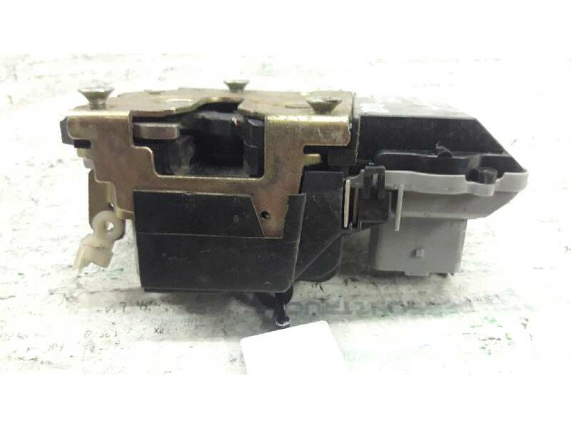 Recambio de cerradura puerta delantera izquierda para citroen xsara picasso 1.6 sx referencia OEM IAM   