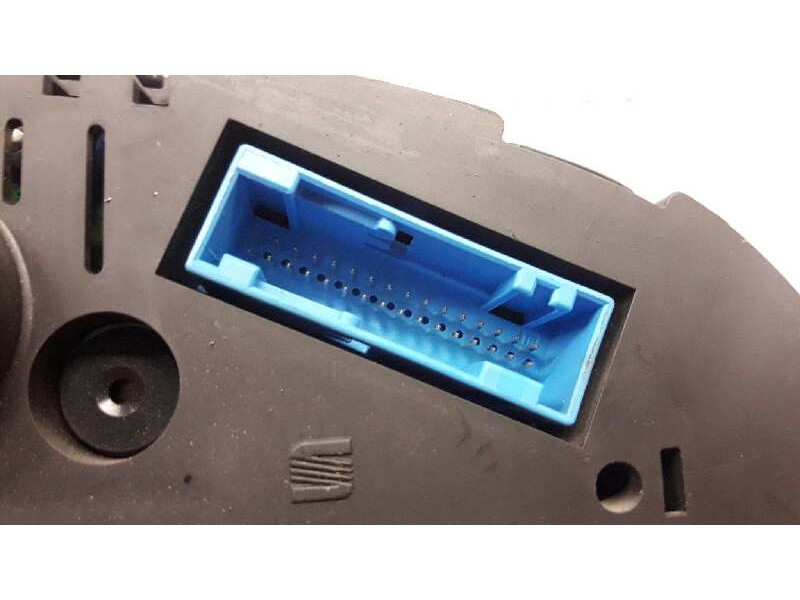 Recambio de cuadro instrumentos para seat cordoba berlina (6k2) sport referencia OEM IAM 6K0920850F  