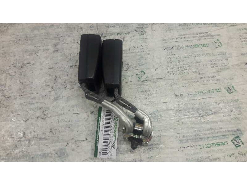 Recambio de enganche cinturon trasero izquierdo para volkswagen passat berlina (3c2) advance referencia OEM IAM 3C0857739B  