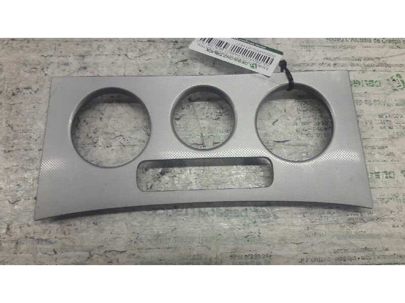 Recambio de embellecedor interior central para volkswagen passat berlina (3c2) advance referencia OEM IAM  MANDO CALEFACCION 