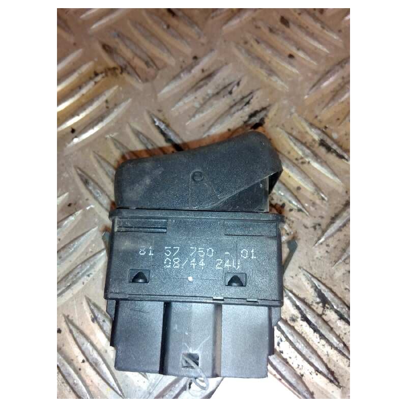 Recambio de warning para volvo fh 12 2002  fsa xlow 4x2 corto referencia OEM IAM 813775001  