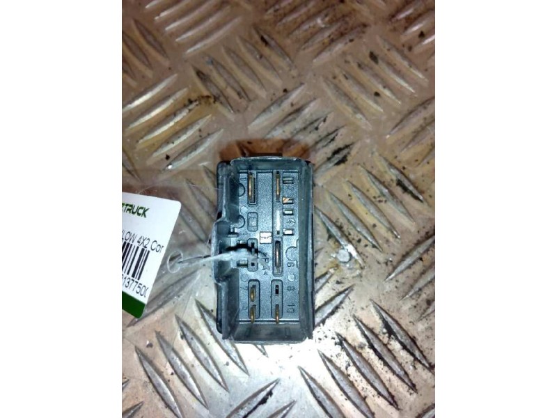 Recambio de warning para volvo fh 12 2002  fsa xlow 4x2 corto referencia OEM IAM 813775001  
