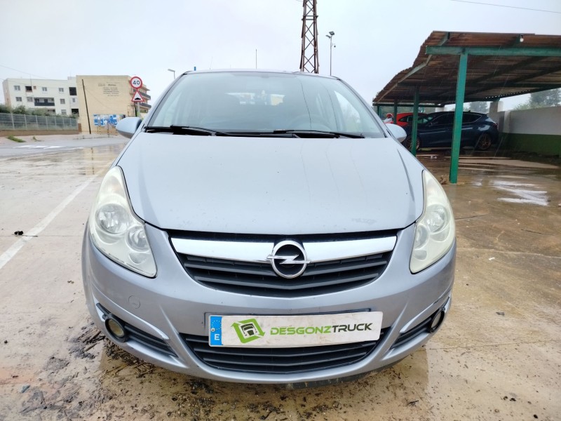 opel corsa d (s07) del año 2006