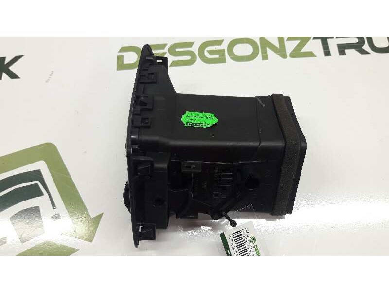 Recambio de difusor calefaccion para citroen xsara berlina 1.9 d sx referencia OEM IAM 9623783977 IZQUIERDO 