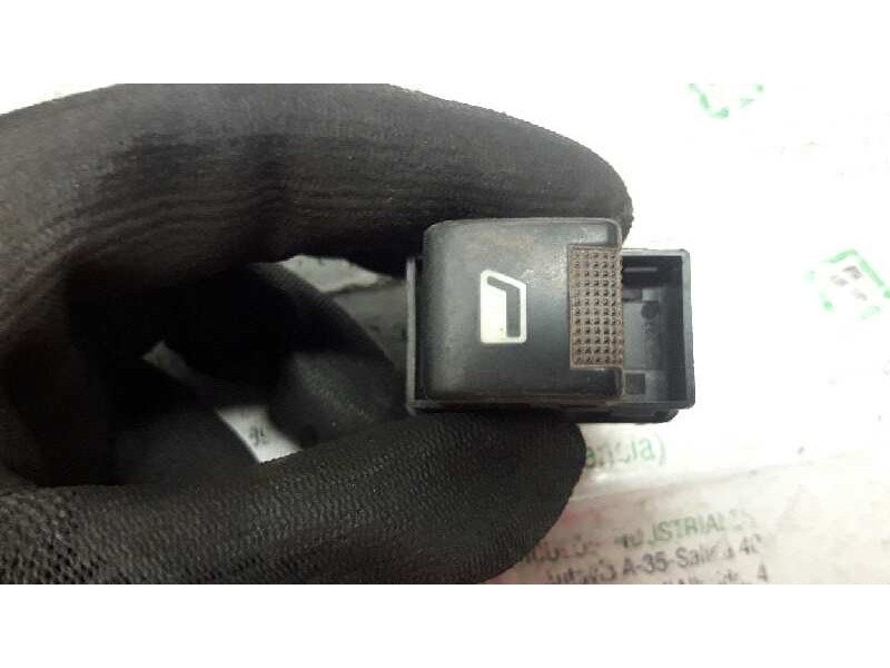 Recambio de mando elevalunas delantero derecho para peugeot 406 berlina (s1/s2) referencia OEM IAM   
