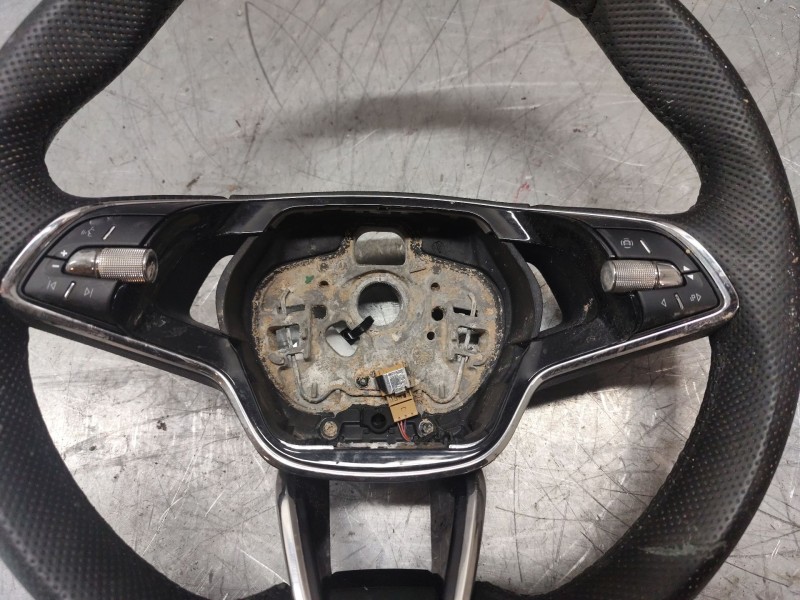 Recambio de volante para skoda scala (nw1) 1.5 tsi referencia OEM IAM   