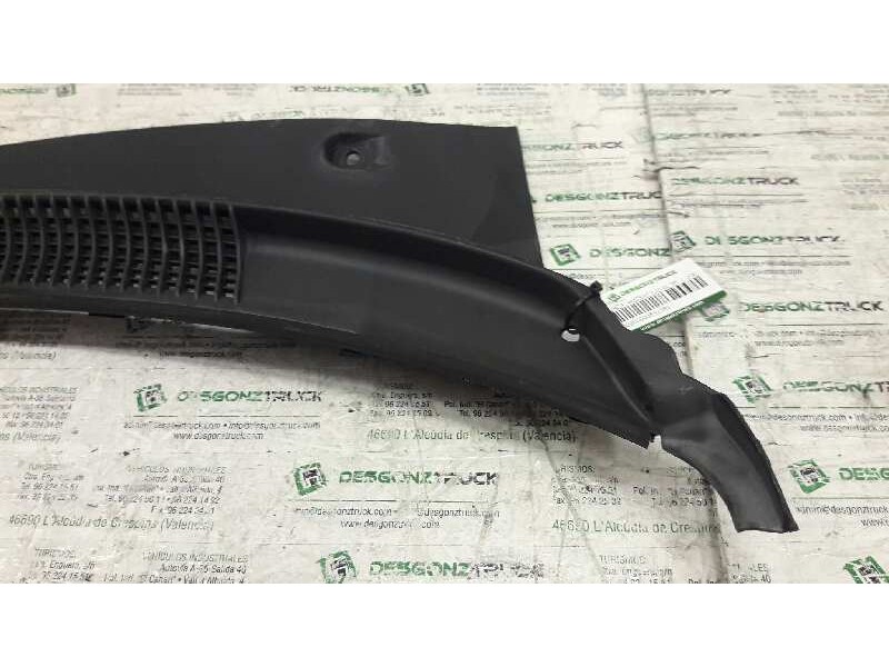 Recambio de torpedo para hyundai accent (lc) gl 5p referencia OEM IAM  DERECHO 