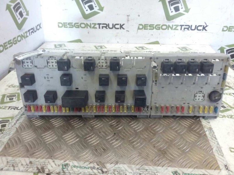 Recambio de caja reles / fusibles para scania serie 4 (p/r 124 l) fsa 470 (4x2) e3 corto cr 13 / 14 b referencia OEM IAM 1498931