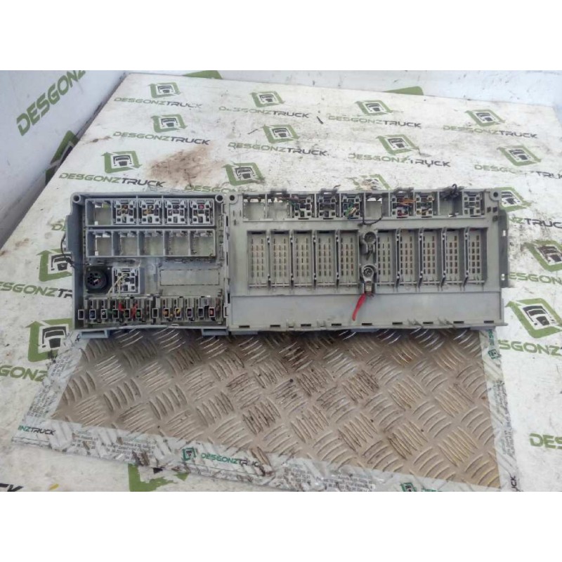 Recambio de caja reles / fusibles para scania serie 4 (p/r 124 l) fsa 470 (4x2) e3 corto cr 13 / 14 b referencia OEM IAM 1498931