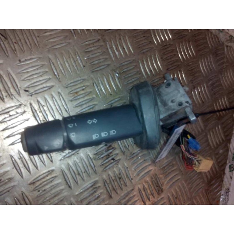 Recambio de mando intermitentes para man tg - a 18.xxx fg / bb   (e3/e4) l referencia OEM IAM 81255090123  