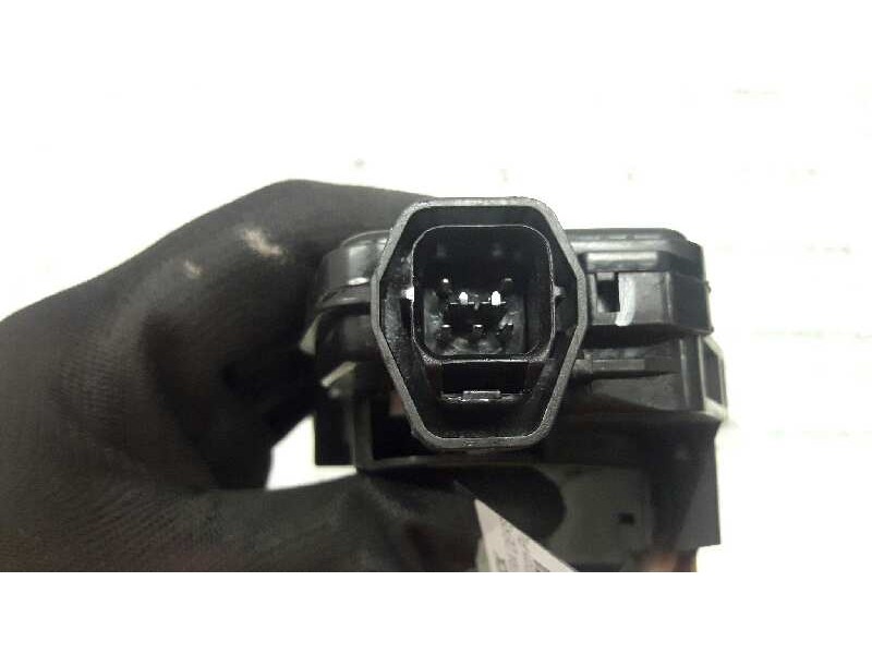 Recambio de cerradura puerta delantera derecha para hyundai matrix (fc) 1.6 gls edition-plus referencia OEM IAM   