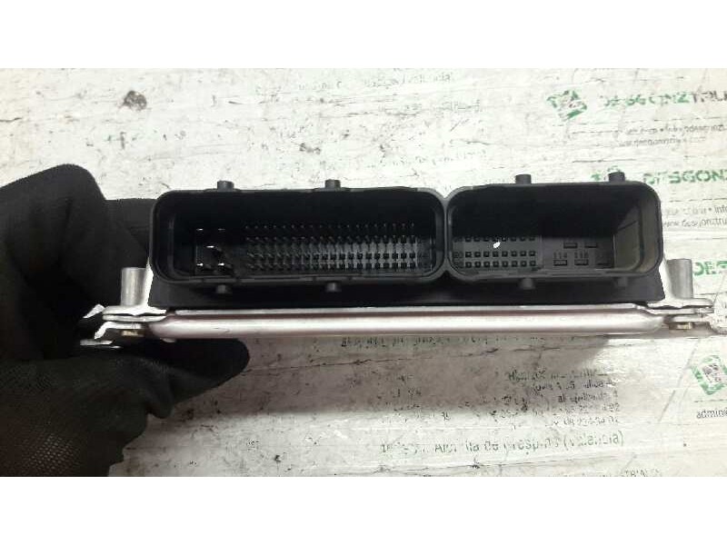 Recambio de centralita motor uce para hyundai accent (lc) gl 5p referencia OEM IAM 9030930093  