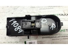 Recambio de mando elevalunas delantero derecho para opel astra h berlina referencia OEM IAM 13197132   2