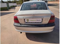 opel vectra b berlina del año 1998