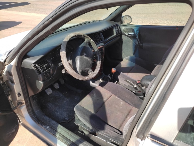 opel vectra b berlina del año 1998