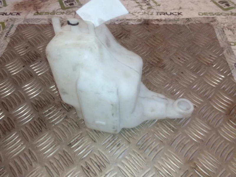 Recambio de deposito limpia para nissan trade 100 3.0 turbodiesel referencia OEM IAM   