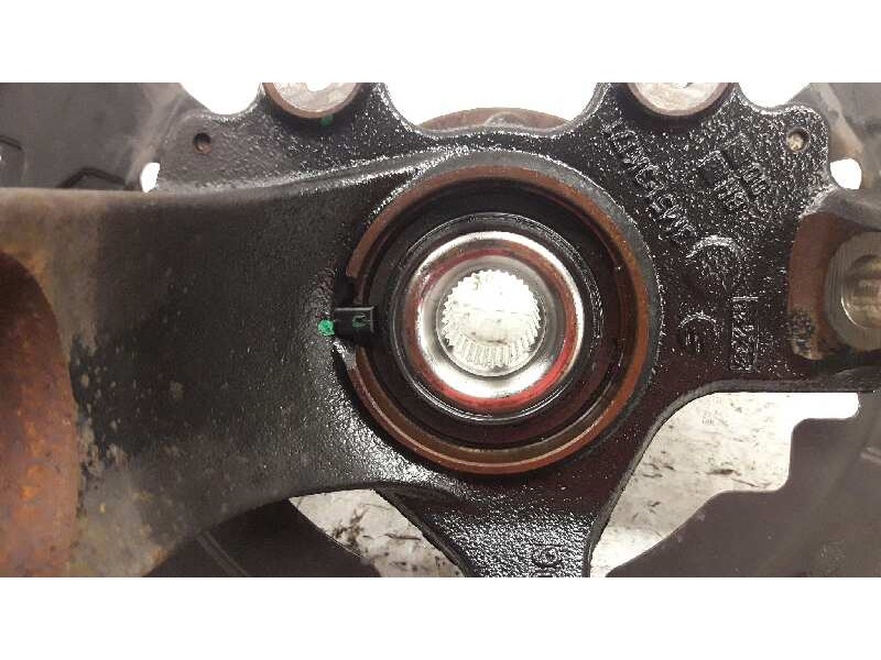 Recambio de mangueta delantera izquierda para volvo c30 d5 r-design referencia OEM IAM   