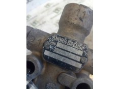 Recambio de valvula aire para scania serie 4 (p/r 124 l) fsa 470 (4x2) e3 corto cr 13 / 14 b referencia OEM IAM SV1303 0409125 V 2