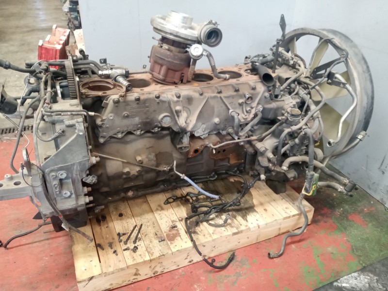 Recambio de despiece motor para renault serie t fg 4x2 cabina high-sleeper referencia OEM IAM DTI11460EUVI  