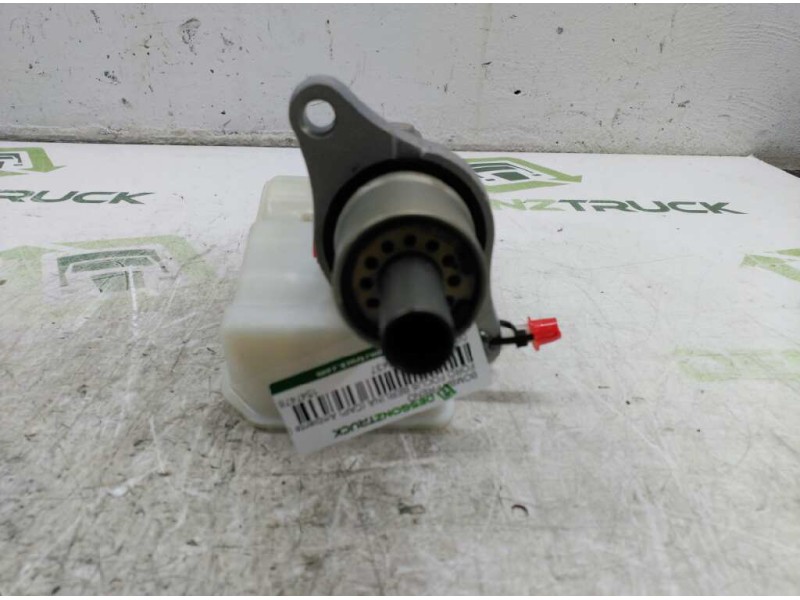 Recambio de bomba freno para ford focus berlina (cap) ambiente (d) referencia OEM IAM 1547478  