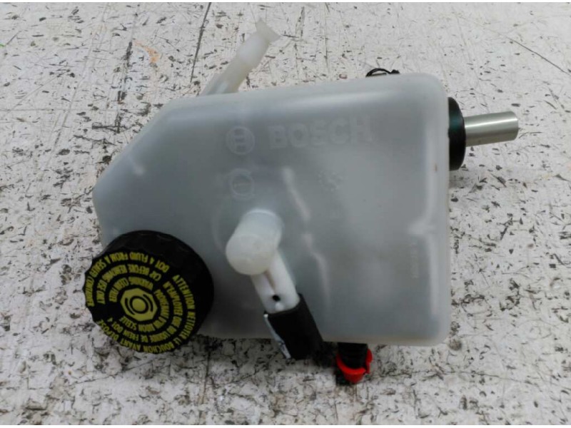 Recambio de bomba freno para peugeot expert kasten komfort confort acristalato referencia OEM IAM 221573  